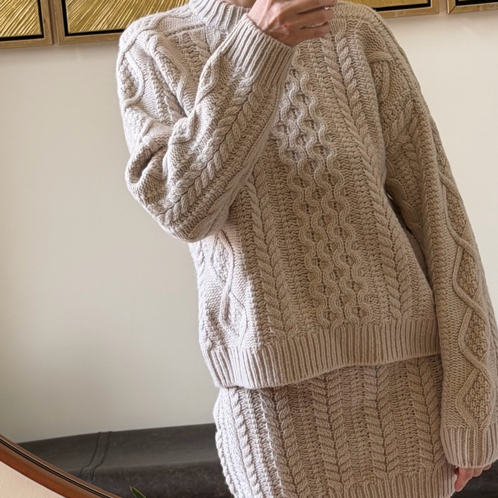 H&M Beige merino wool blend Cable Knit Sweater